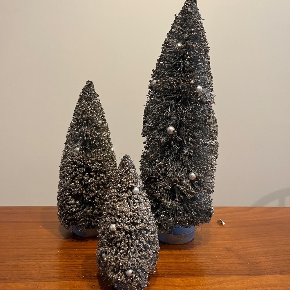 Vintage Silver Glitter Bottlebrush Tree Set of 3 - Picture 2 of 6
